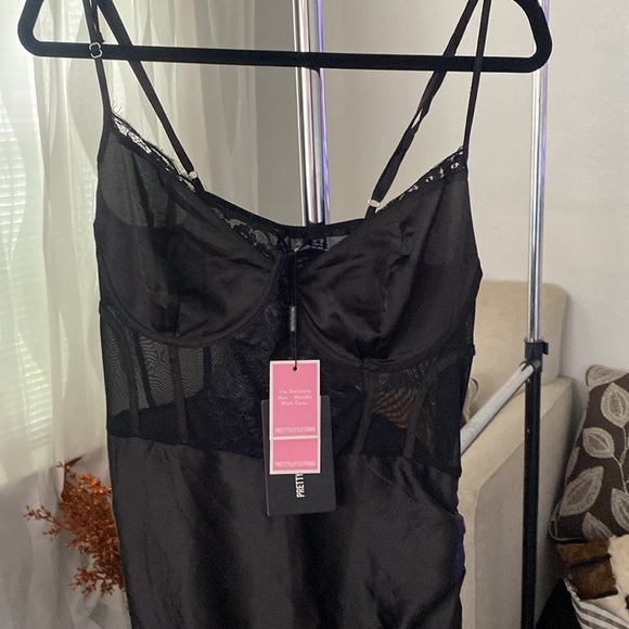 PrettyLittlething elegantlBlack Women's Nightgown Size US 12 ( P -8 ) - Picture 3 of 5